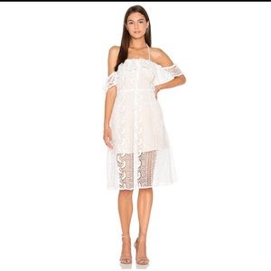Line & Dot -Palais De Dress in White